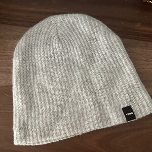 Vuori Light Gray Ribbed Beanie